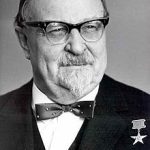 Aleksandr Oparin.